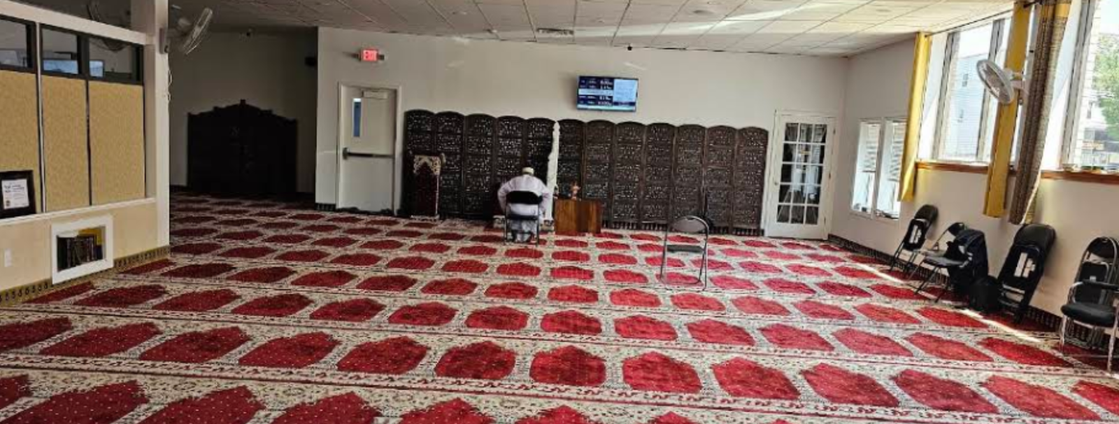 Exterior view of Baitul Mukarram Masjid Danbury building
